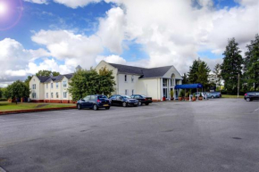  Garden Court Hotel, Aylesbury  Эйлсбери